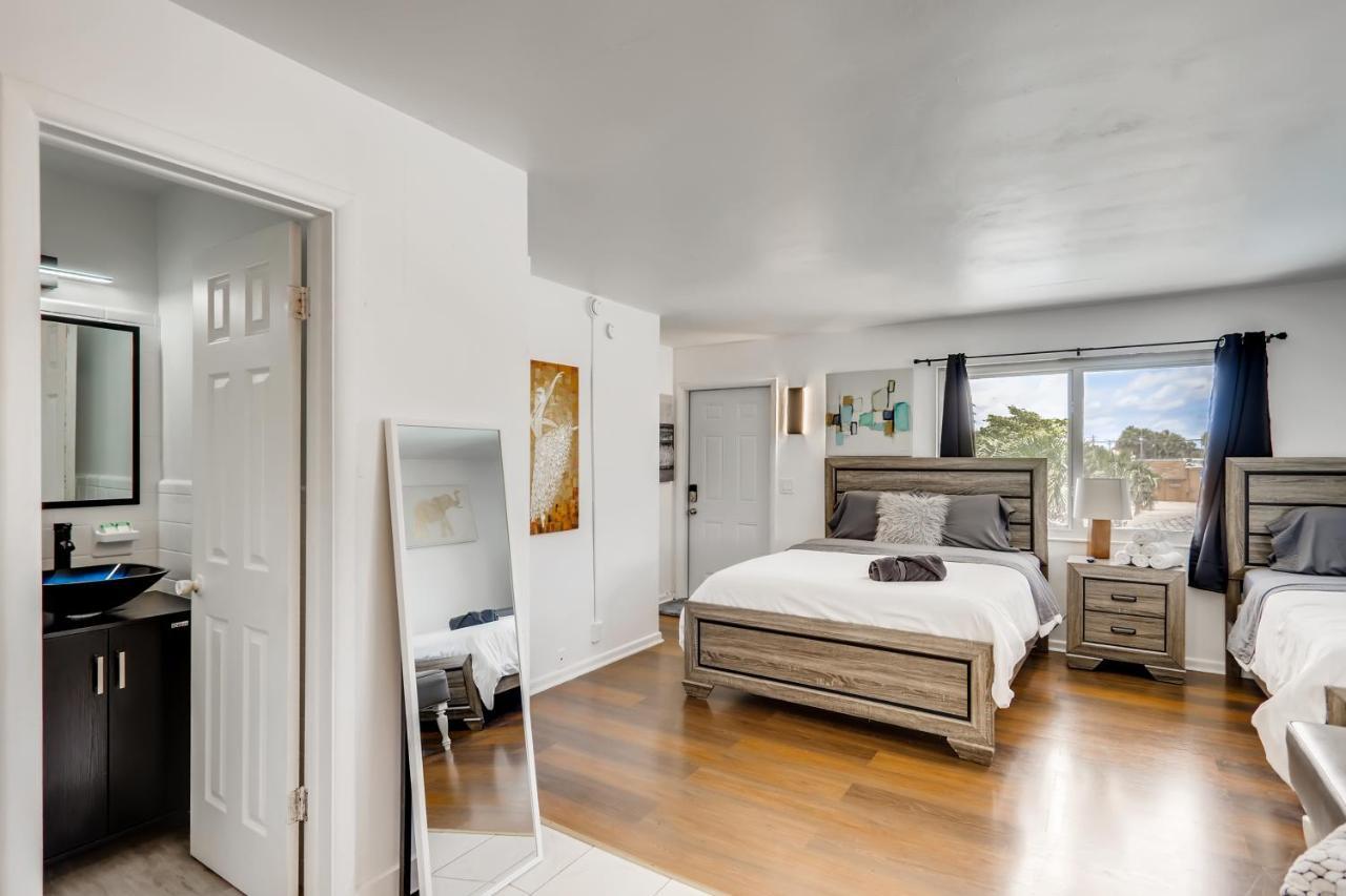 Coral Sands Huge Studio W/ 2 Queen Beds! West Palm Beach Exteriör bild